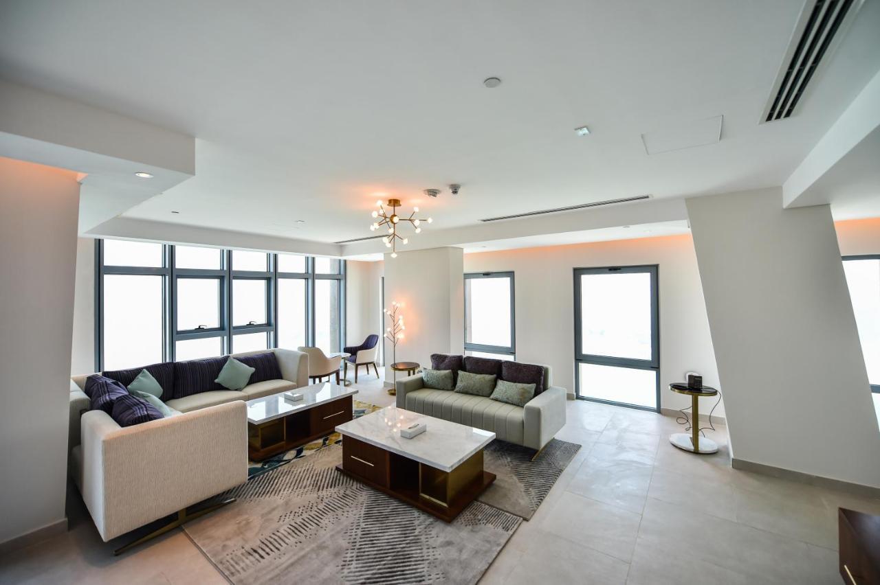 Waterfront Hotel Apartment Lusail Dış mekan fotoğraf The Sky Lounge