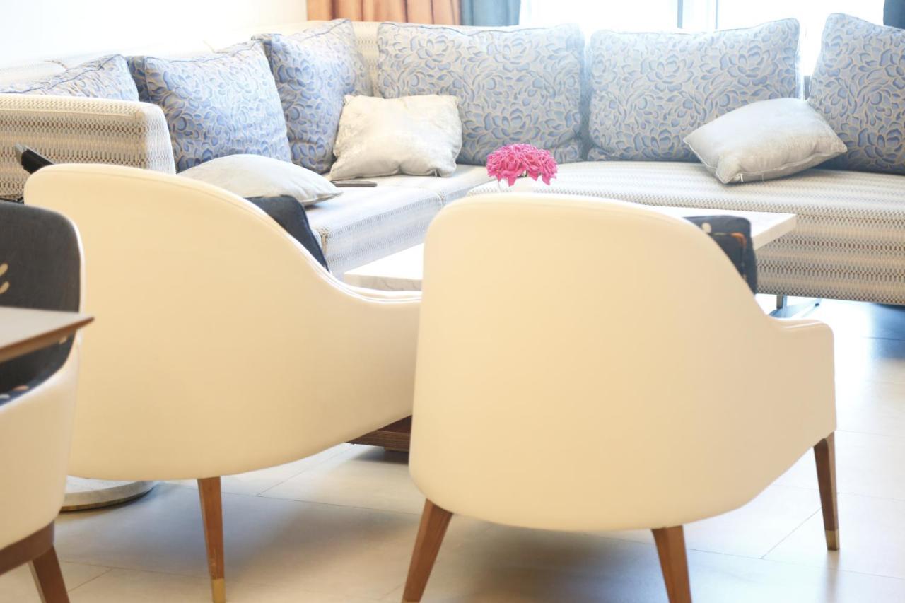 Waterfront Hotel Apartment Lusail Dış mekan fotoğraf The interior of a suite at the hotel