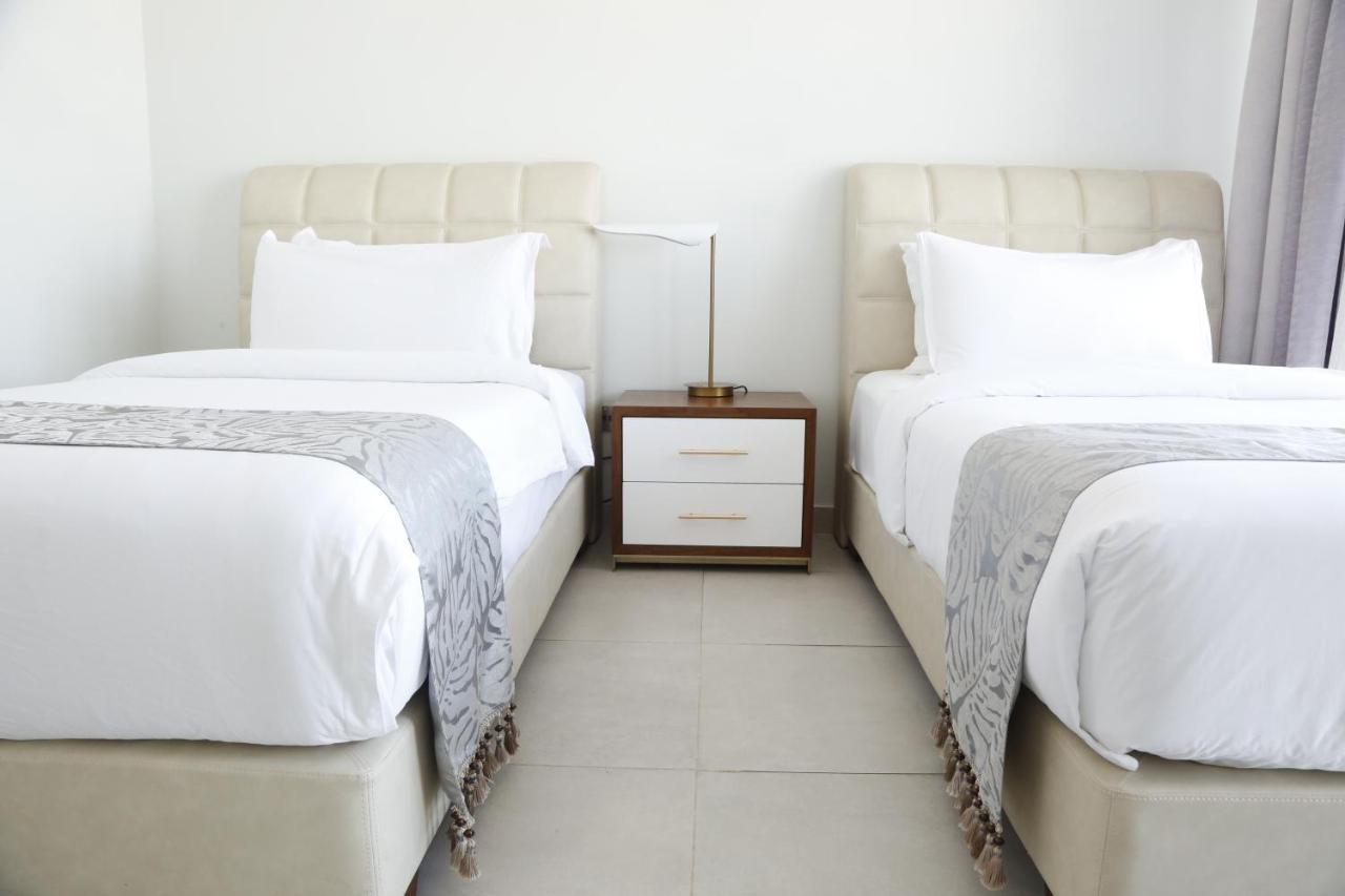Waterfront Hotel Apartment Lusail Dış mekan fotoğraf Two beds